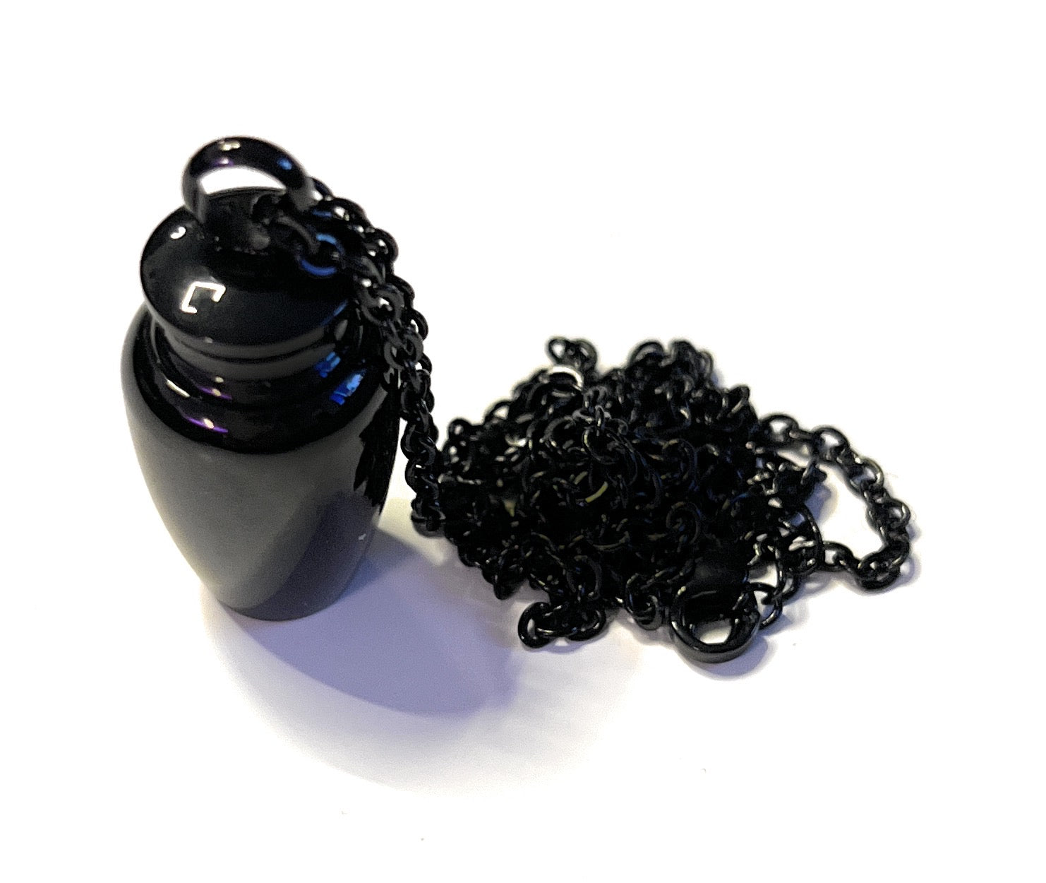 Collana in acciaio inossidabile con capsula riempibile – Nero