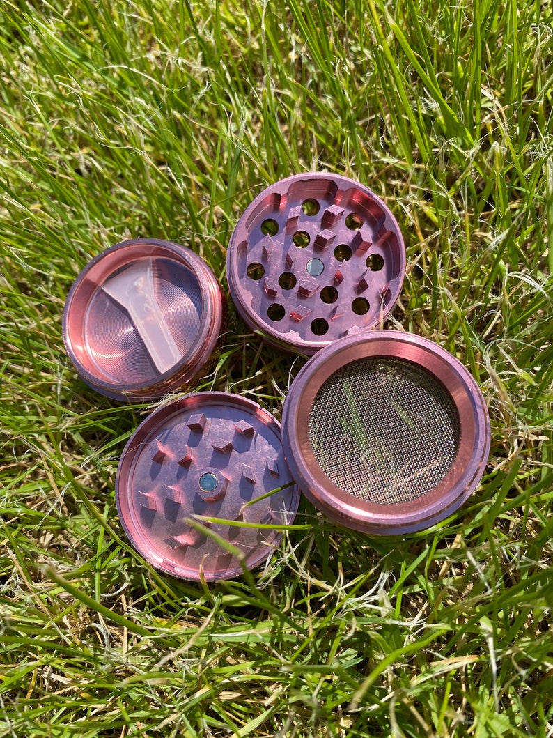 Grinder Rosé Pink (40mm) 4 layers aluminum with magnet Smoking Mill Pink